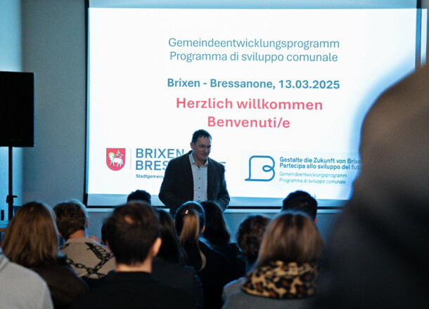 Il Comune di Bressanone promuove la partecipazione giovanile nel programma di sviluppo comunale con una varietà di offerte.
