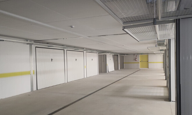 Box liberi nel garage sotterraneo di Via Tratten