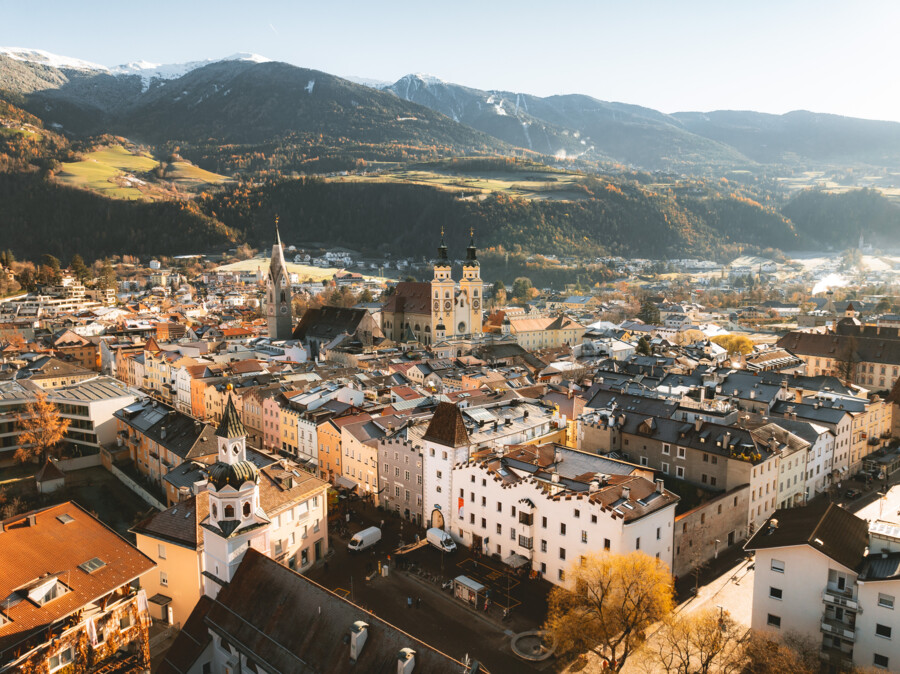 Corsa di beneficenza “Corri con il cuore” – Centro storico di Bressanone - chiusura temporanea al traffico il 06.06.2005 