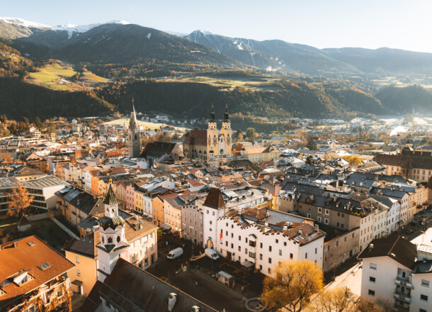 Corsa di beneficenza “Corri con il cuore” – Centro storico di Bressanone - chiusura temporanea al traffico il 06.06.2005 